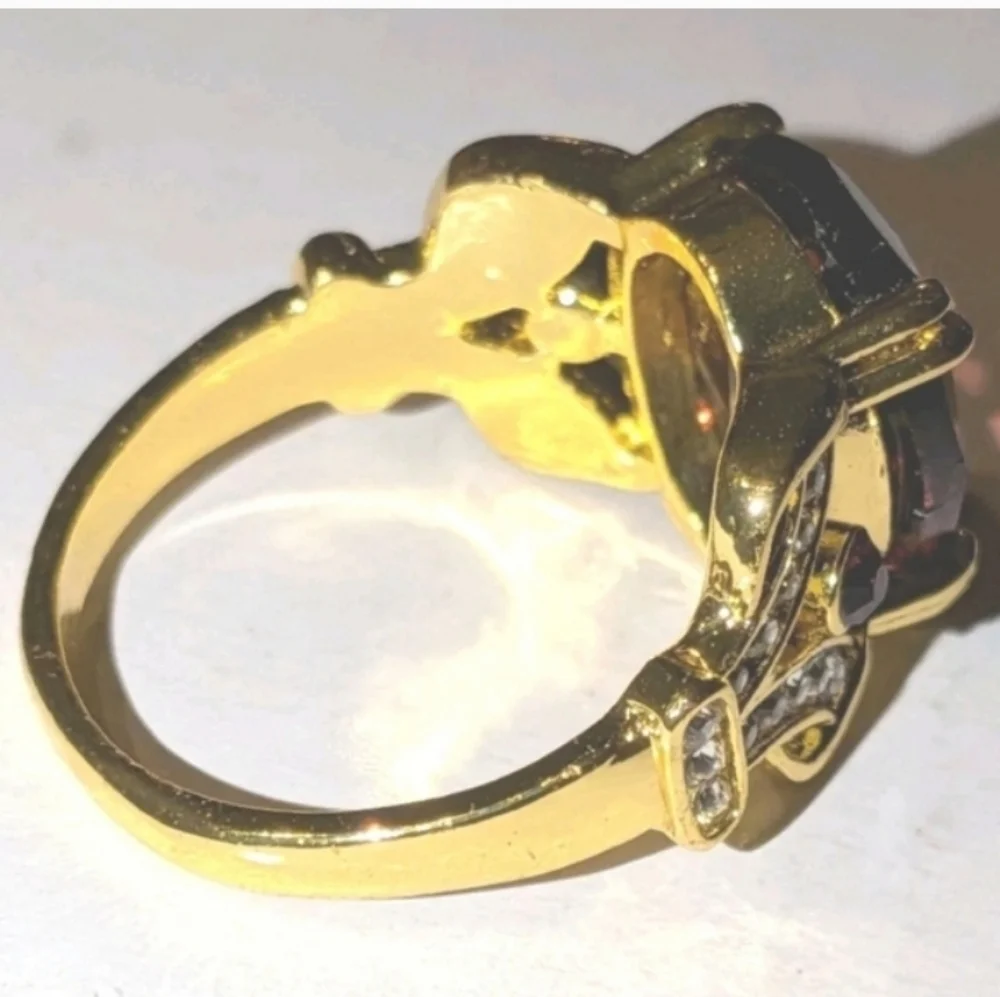 Elegant Gold Plated Cocktail Unisex Ring with Deep Red Gemstone Sz 13